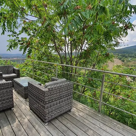 Modern Cottage, Views And A Jacuzzi *