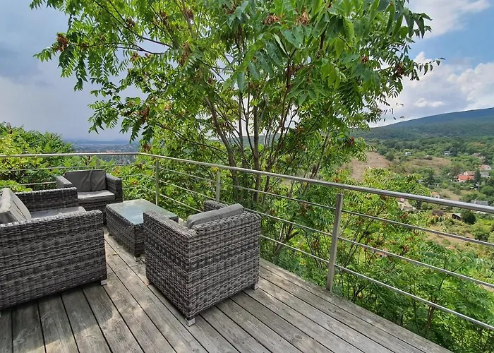 Modern Cottage, Views And A Jacuzzi *